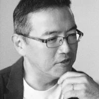 青田利英氏